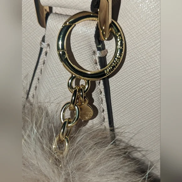 Michael Kors soft pink saffiano leather Savannah satchel bag. - Picture 9 of 16